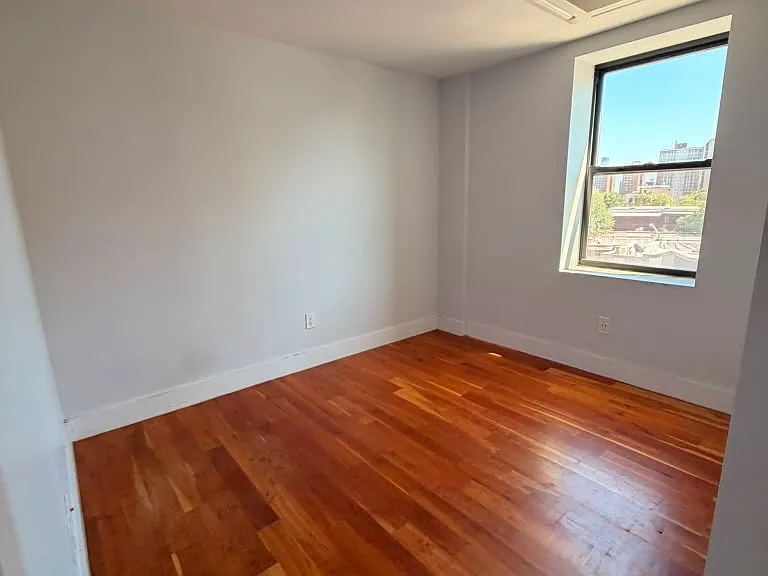 2441 Dean St #4 — Photo 4