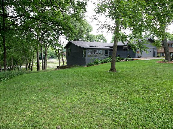 3rd image of 4872 N Whitman Cir
