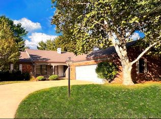 2504 Applewood Rd, Champaign, IL 61822