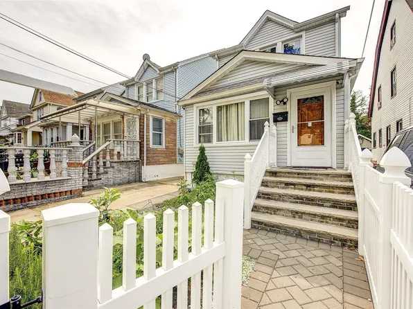 100-32 204th Street, Hollis, NY 11423