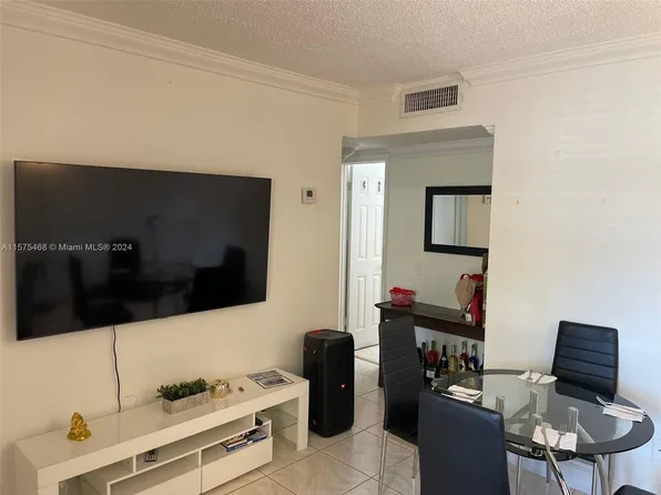 1336 SW 3rd St APT 5, Miami, FL 33135