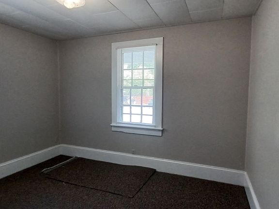 4th image of 806 Pou St