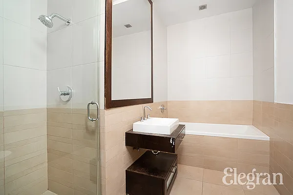 Rented by (Legacy) Elegran | media 18