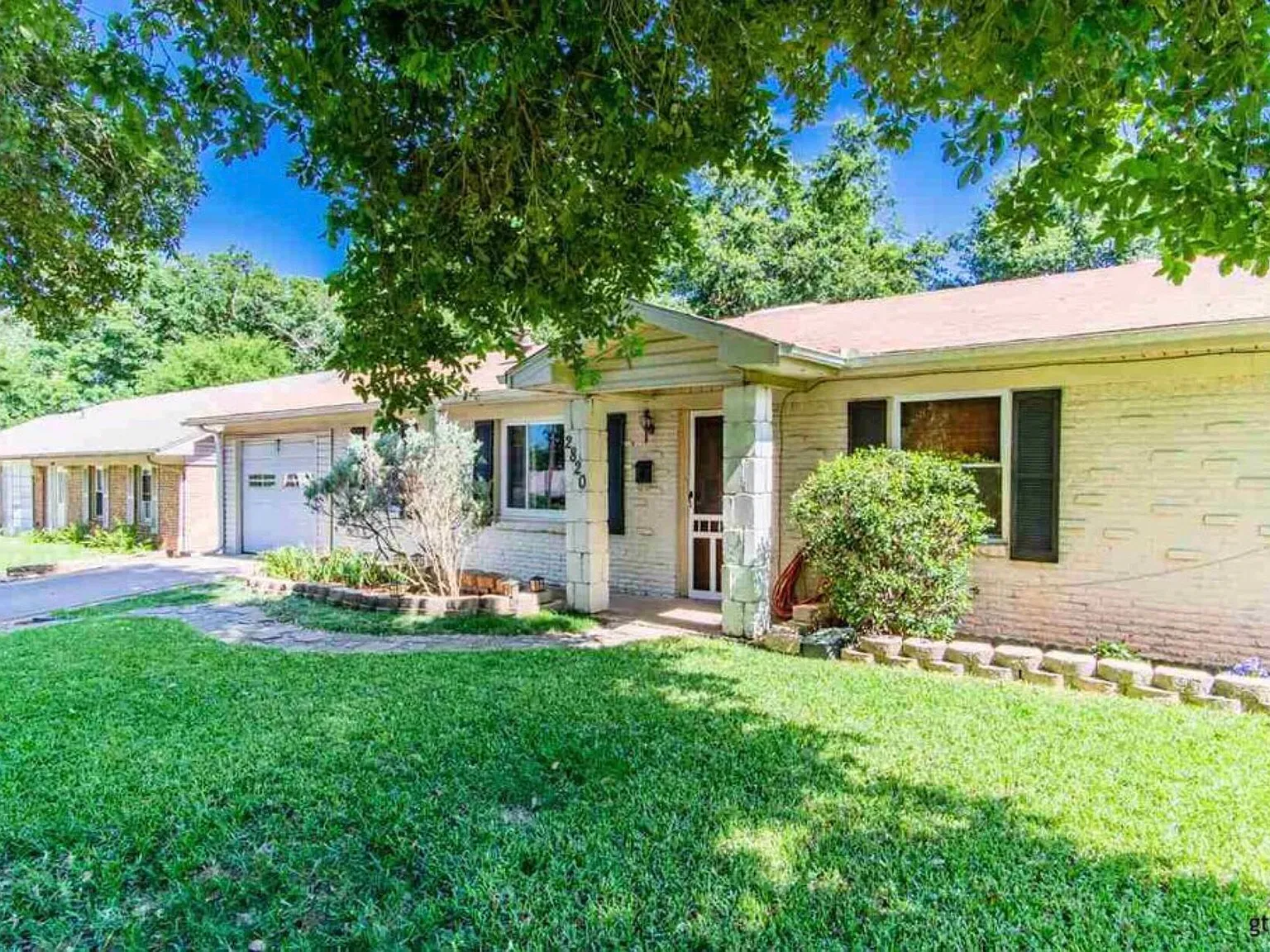 2820 McDonald Rd — Photo 1
