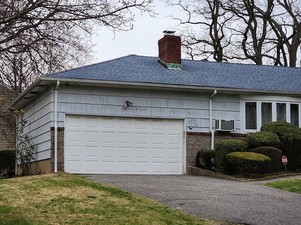 1st image of 310 W Seaman Ave