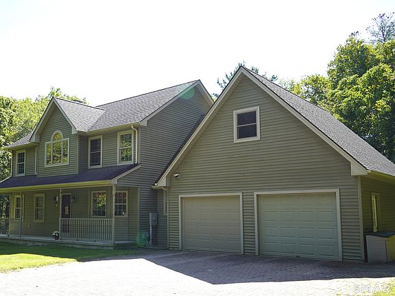 3rd image of 111 Corey Road