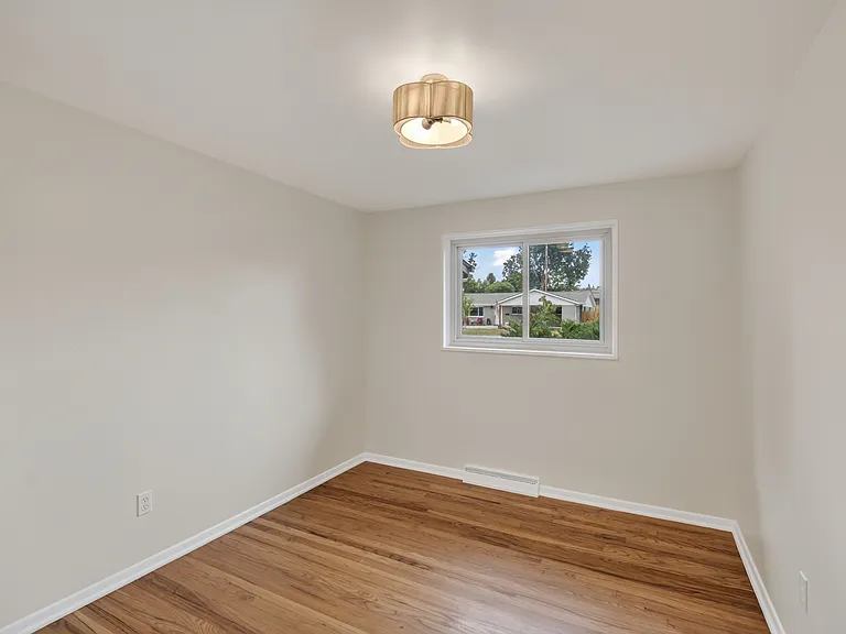 1206 W 6th Ave — Photo 15