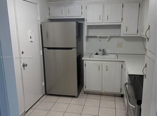 2841 NE 163rd St APT 305, North Miami Beach, FL 33160