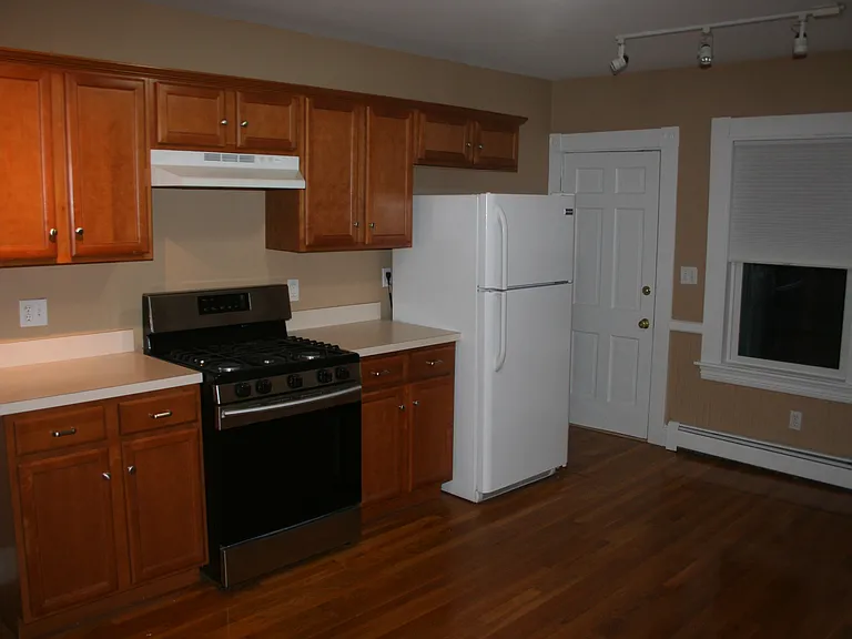 90 N Main St #1 — Photo 8