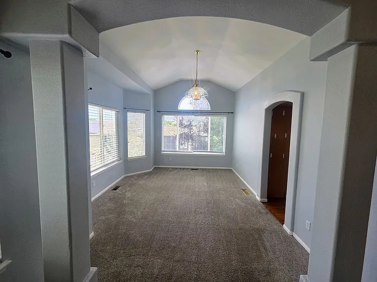 10232 Jill Ave — Photo 8