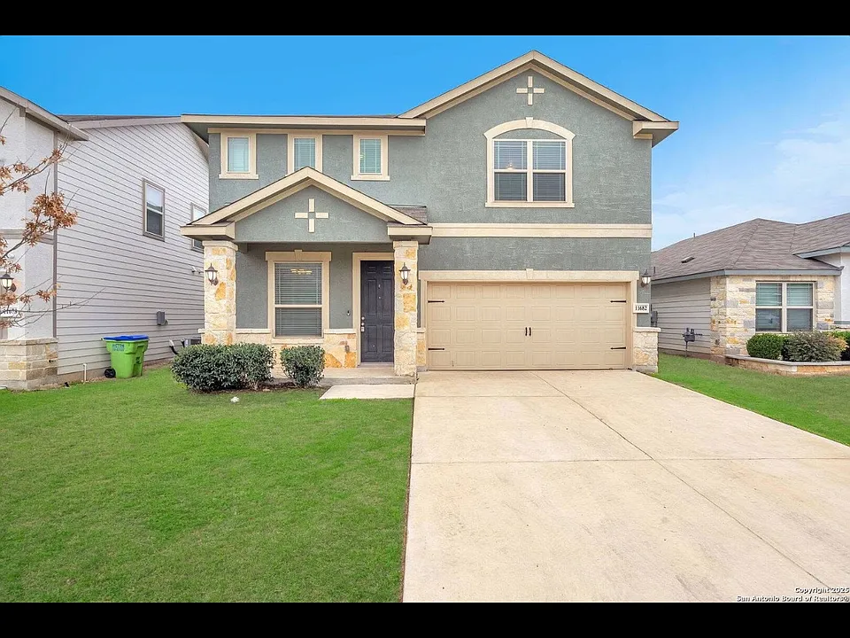 11682 Tribute Oaks