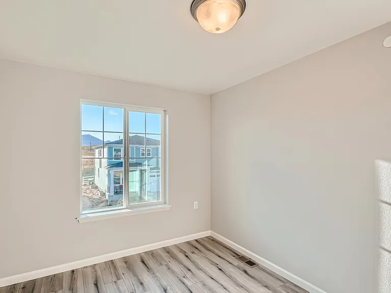 190 Mohawk Cir — Photo 22