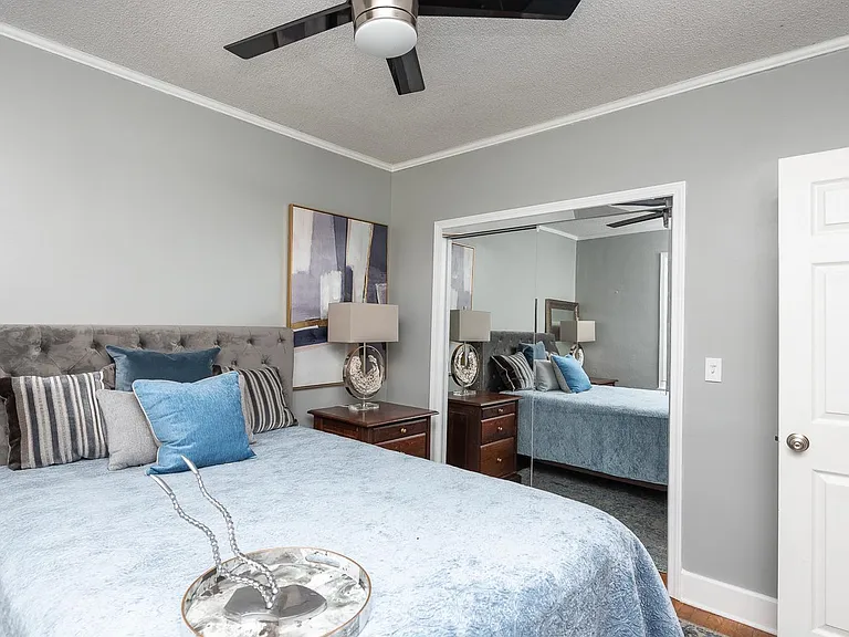 1402 E Jackson St #1402 — Photo 8