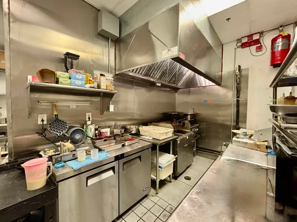 700 Plaza Drive image 5 of 14