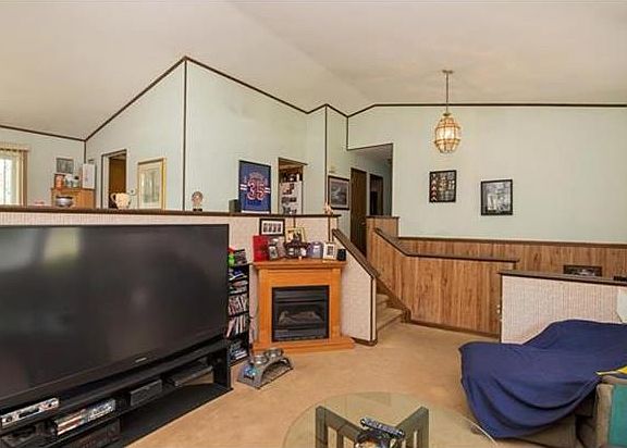 5th image of 334 Butternut Dr