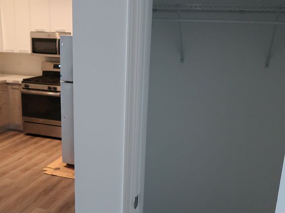 3rd image of 2550 S Wabash Ave #204