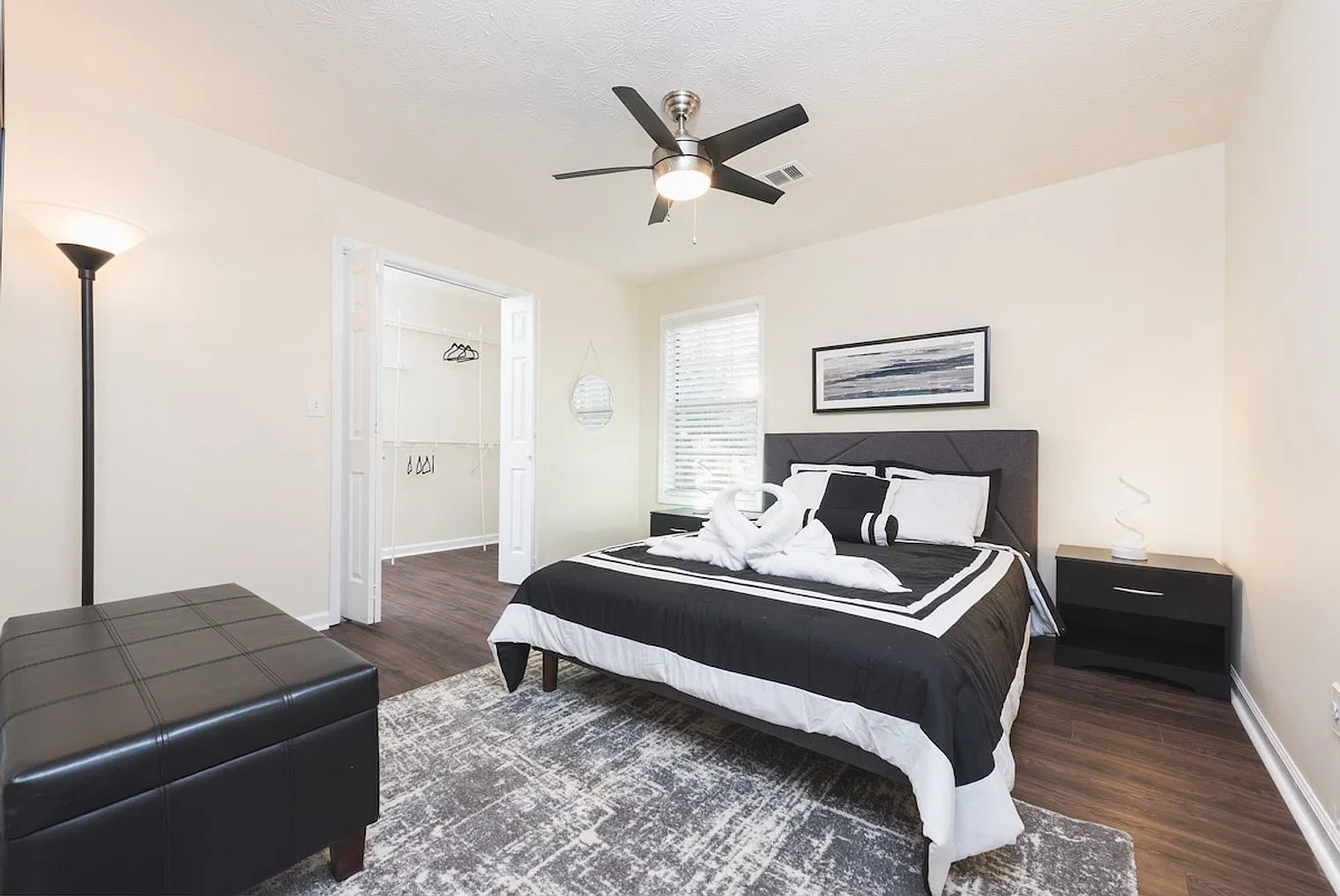 2 bed, 2.0 bath, 1732 sqft, $2,672 — Photo 2