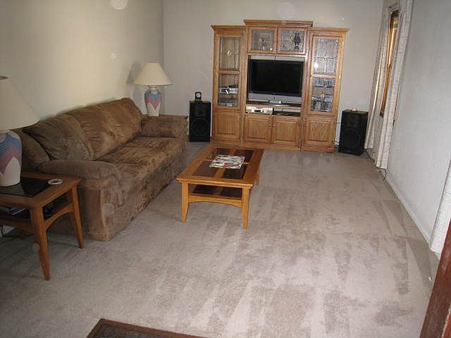 2nd image of 750 Sierra St #752