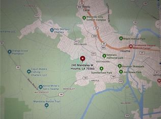 240 Mandalay West Dr, Houma, LA 70360