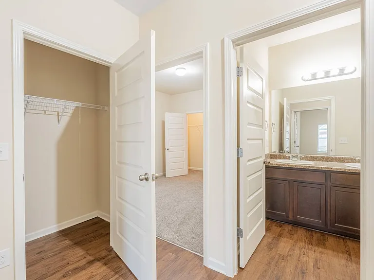 6130 Mahogany Ter — Photo 34