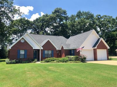 183 Wesley Dr, Deatsville, AL, 36022