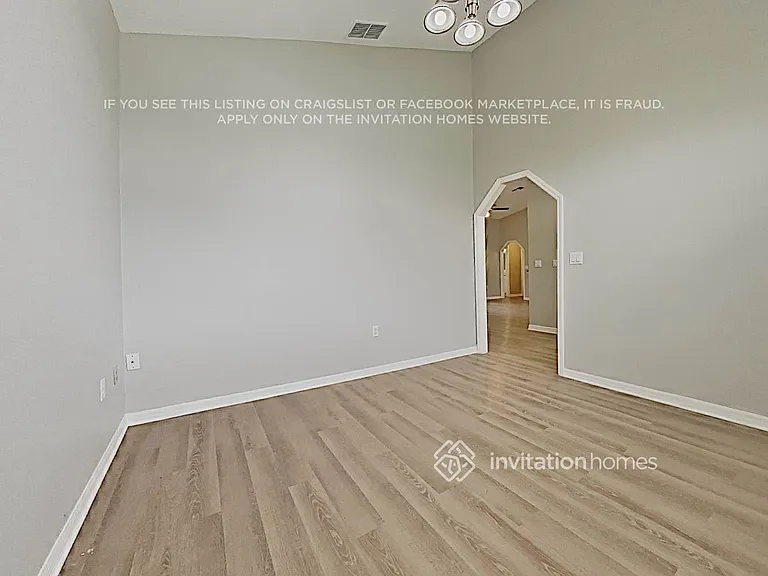 2451 Sweetwater Blvd — Photo 5