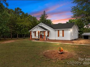 8431 Smith Rd, Kannapolis, NC 28081