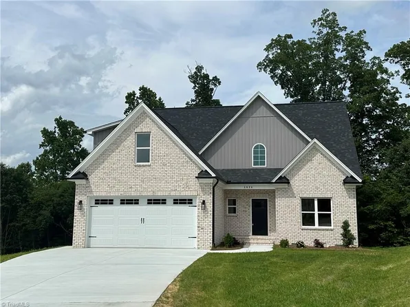 4624 Orchard Grove Dr, Clemmons, NC 27012