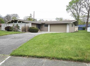 5749 Brighton Dr, Fort Wayne, IN 46825