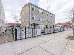 1100 E 222nd St #1, Bronx, NY 10469