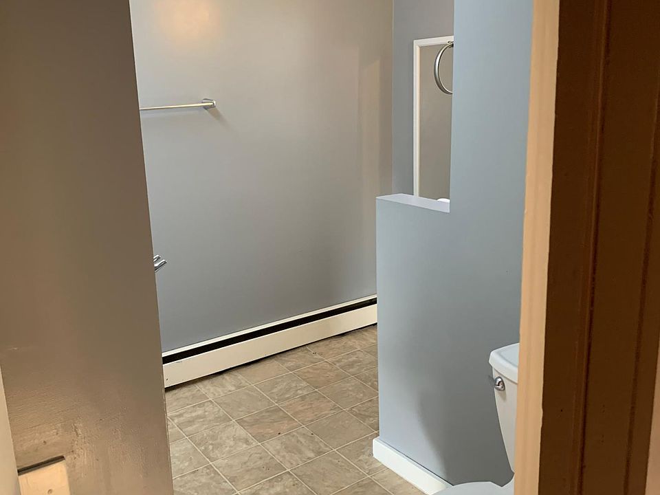 1st image of 13875 Kauffman Ave #2