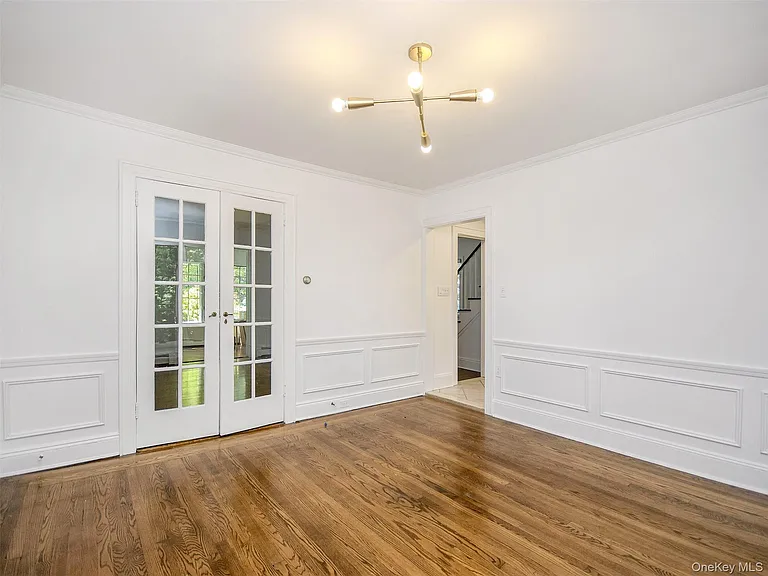 121 Hillcrest Ave — Photo 10