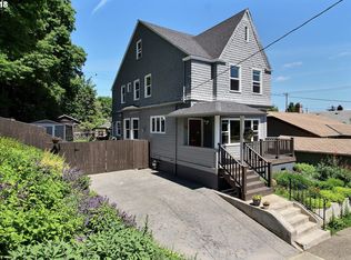 017 SW Curry St, Portland, OR 97239