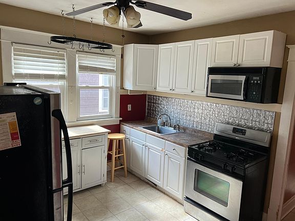 3rd image of 168 Lovering Ave #2