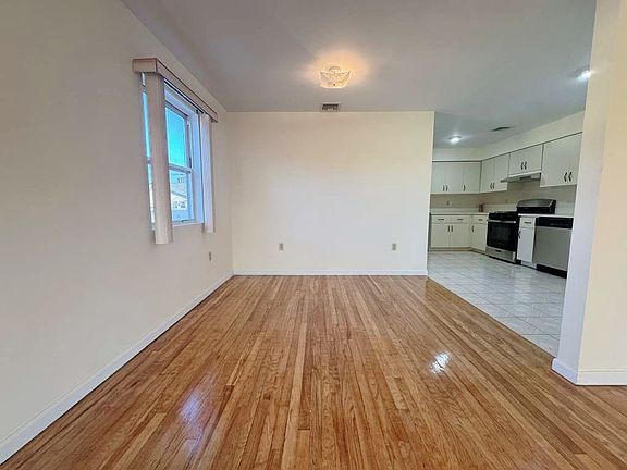4th image of 4414 Liberty Ave Floor 1