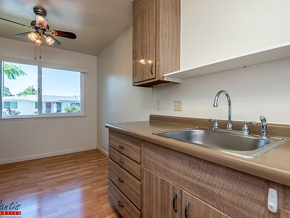5th image of 2361 Sutter Ave APT 5