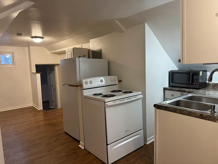 2939 Sachs St #2 — Photo 2