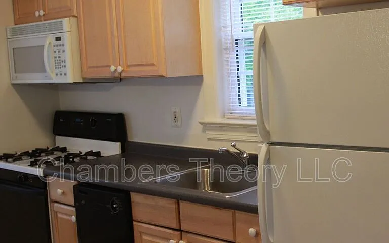 530 N Nelson St #1 — Photo 12