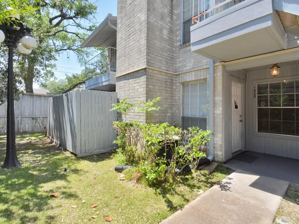 7400 Bellerive Dr, Houston, TX