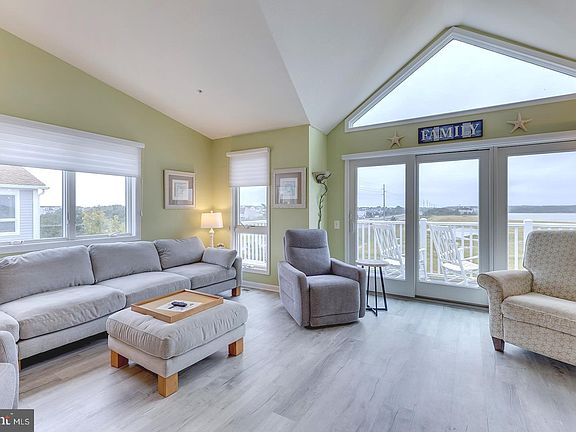 5th image of 29066 Beach Cove Sq Unit A1