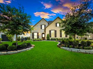 14 Wooded Overlook Dr, The Woodlands, TX 77375