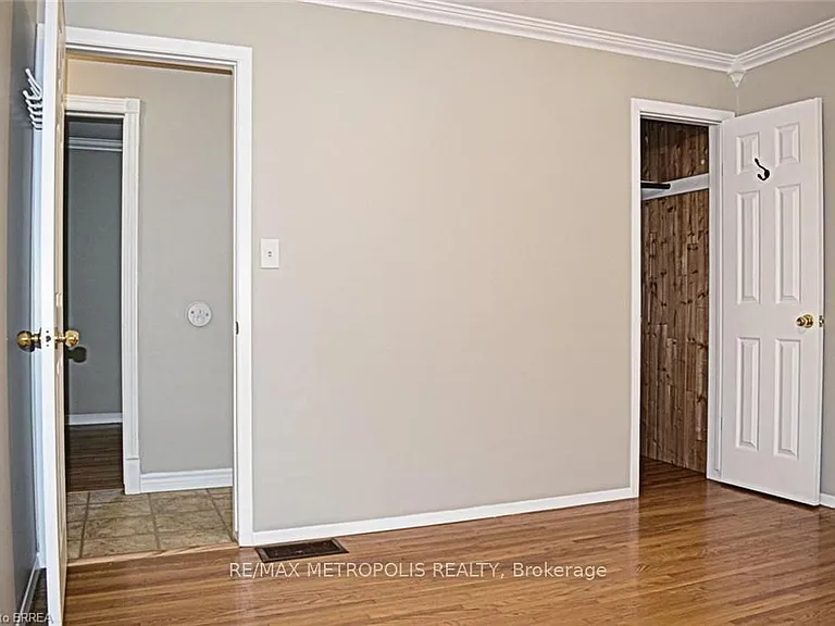 5 McCammon St #UPPER — Photo 17