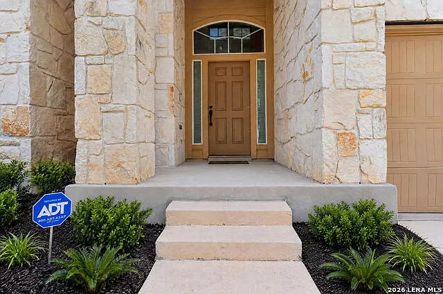 4 bed, 3.5 bath, 3167 sqft, $2,700 — Photo 4