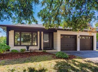 51 Royal Orchard Blvd, Markham, ON L3T 3C7