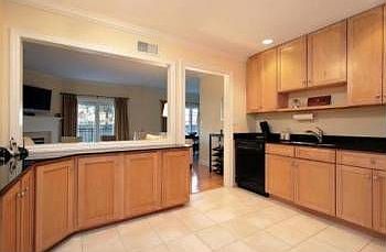 5th image of 153 E Laurel Ave APT 105