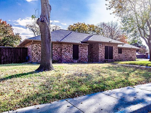 3rd image of 1120 Sparrow Ln