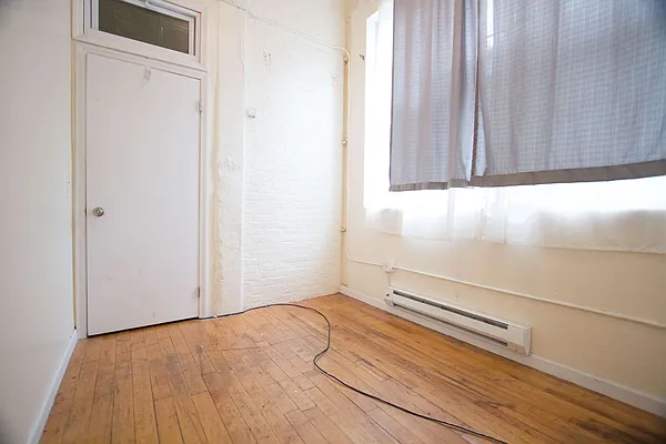 Rented by Nooklyn NYC LLC | media 81
