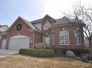 21312 Ascot Dr, Macomb, MI 48044