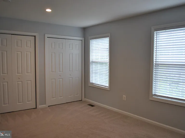 537 Highland Towne Ln — Photo 14