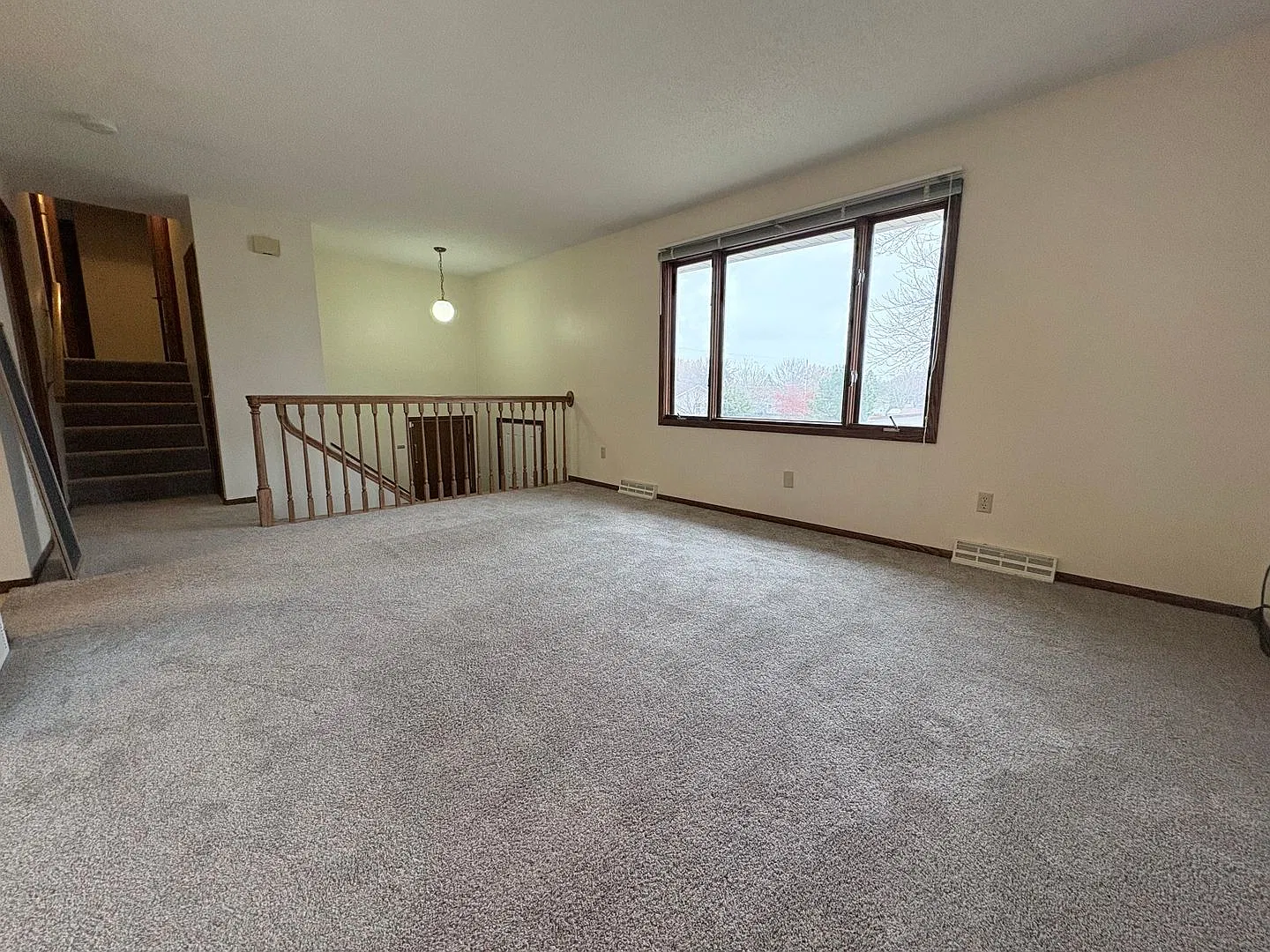 Spacious 3-Bedroom, 2-Bathroom Split-Level Duplex in Bismarck — Photo 1